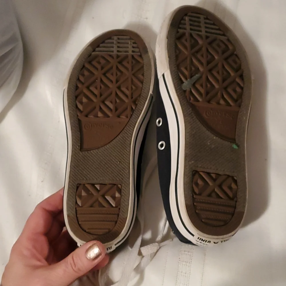 Converse youth 3 like new see notes